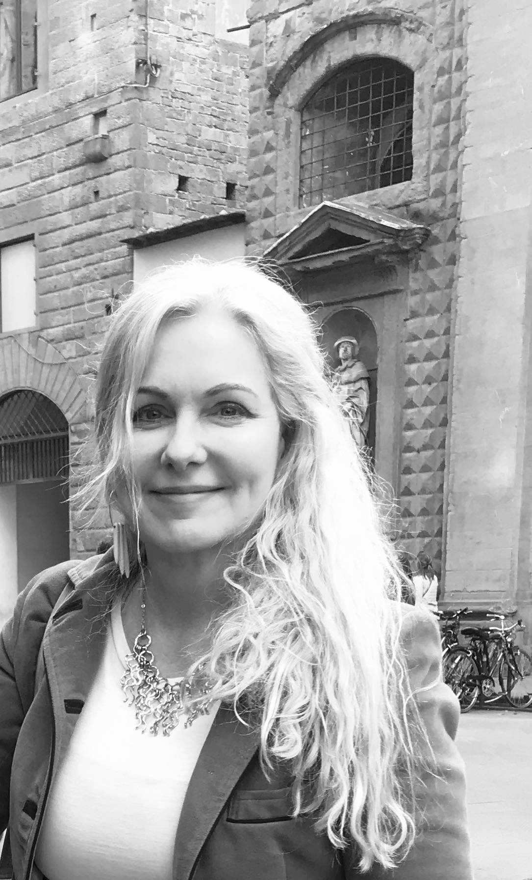 “Dinner with Dante.” (EXCLUSIVE) Interview with Katherine Schimmel